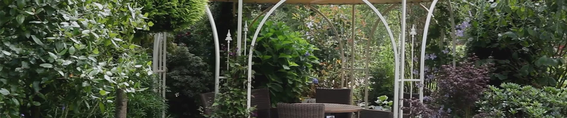 Gartengestaltung - Gartenträume auf kleinem Raum (thumbnail) Gartengestaltung - Gartenträume auf kleinem Raum (thumbnail)